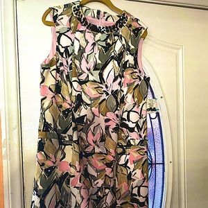 Kasper A-line floral print fully lined. Never worn. Size 16.